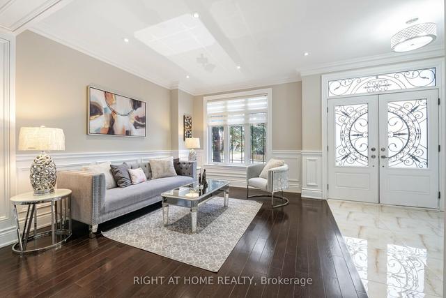 39a Wolcott Ave, House detached with 4 bedrooms, 5 bathrooms and 2 parking in Toronto ON | Image 23