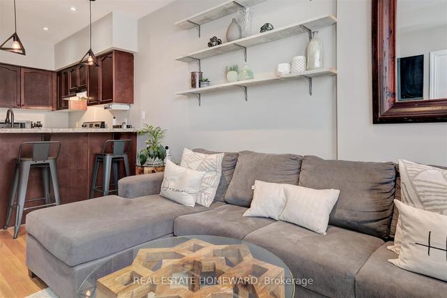 80b Coxwell Ave, Townhouse with 2 bedrooms, 2 bathrooms and 1 parking in Toronto ON | Image 18