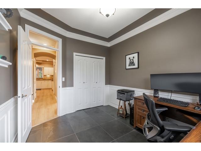 21073 44a Avenue, House detached with 6 bedrooms, 4 bathrooms and 4 parking in Langley BC | Image 15