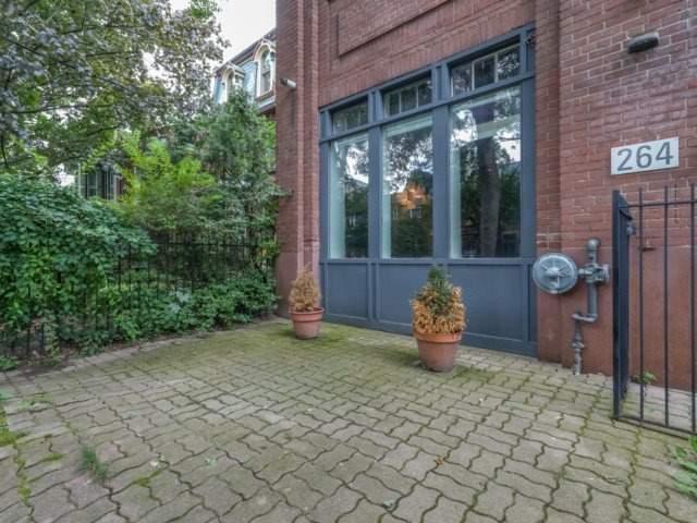 100 - 264 Seaton St, Condo with 2 bedrooms, 1 bathrooms and null parking in Toronto ON | Image 2
