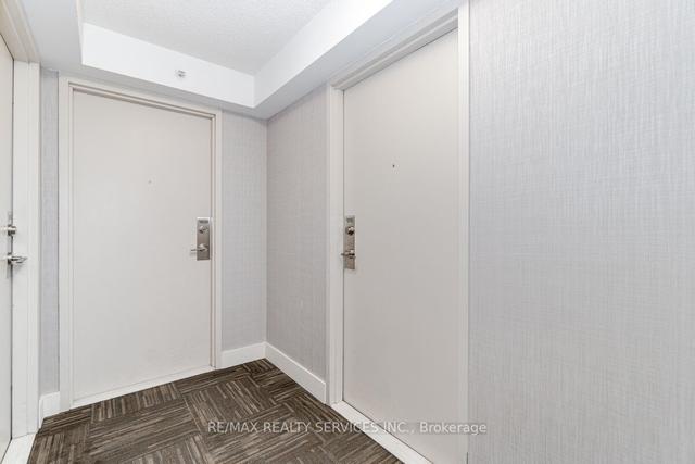 1810 - 1420 Dupont St, Condo with 2 bedrooms, 1 bathrooms and 1 parking in Toronto ON | Image 37