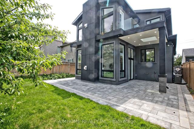 142 Ranee Ave, House detached with 4 bedrooms, 5 bathrooms and 3 parking in Toronto ON | Image 32