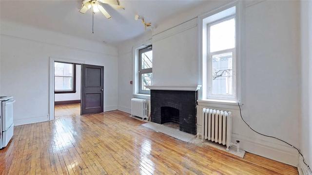 unit 3 - 1346 Queen St W, Home with 3 bedrooms, 1 bathrooms and 1 parking in Toronto ON | Image 22