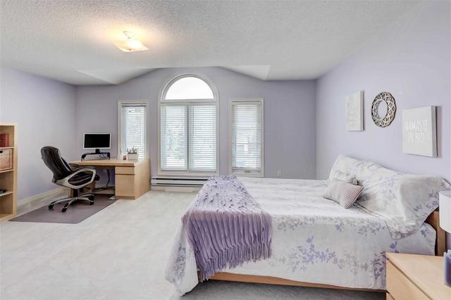 335 Brookside Ave, House detached with 4 bedrooms, 5 bathrooms and 6 parking in Richmond Hill ON | Image 13