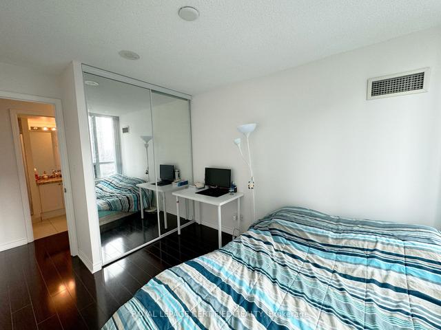 1602 - 18 Spring Garden Ave, Condo with 2 bedrooms, 2 bathrooms and 1 parking in Toronto ON | Image 4