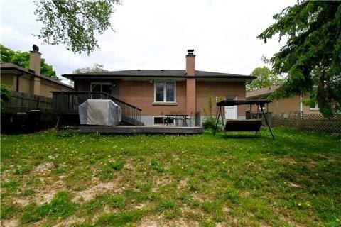 71 Pandora Circ, House detached with 3 bedrooms, 2 bathrooms and 3 parking in Toronto ON | Image 20