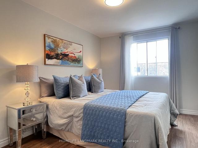 18 Wild Briarway, Townhouse with 3 bedrooms, 2 bathrooms and 2 parking in Toronto ON | Image 2