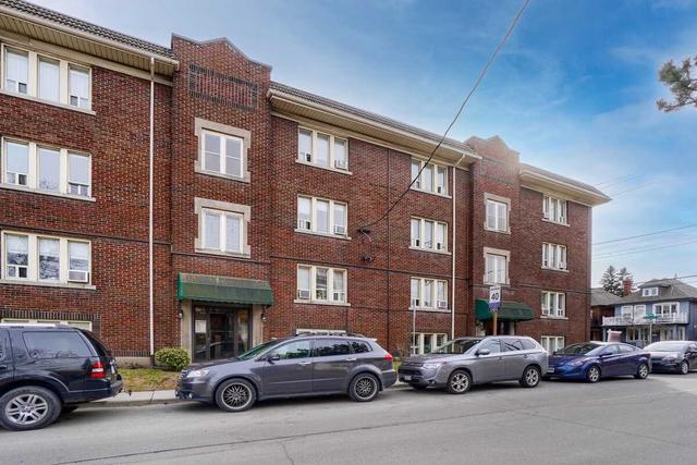 9 - 2 Vineland Ave, Condo with 1 bedrooms, 1 bathrooms and 0 parking in Hamilton ON | Image 11