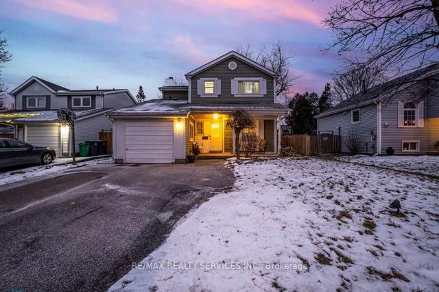 27 Blueridge Sq, House detached with 3 bedrooms, 3 bathrooms and 4 parking in Brampton ON | Image 9