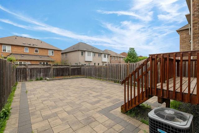 25 Todman Lane, House attached with 3 bedrooms, 3 bathrooms and 2 parking in Markham ON | Image 20