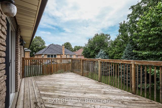 81 Rhonda Blvd, House detached with 4 bedrooms, 3 bathrooms and 3 parking in Clarington ON | Image 9