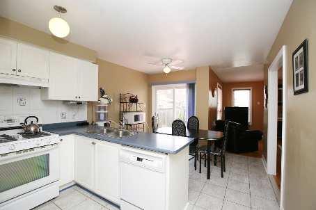 25 Pertosa Dr, House detached with 3 bedrooms, 3 bathrooms and 4 parking in Brampton ON | Image 5