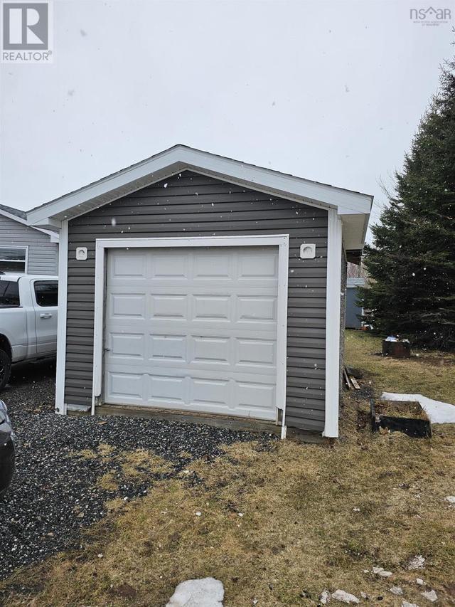 25 Clearyville Street, House detached with 2 bedrooms, 2 bathrooms and null parking in Cape Breton NS | Image 4