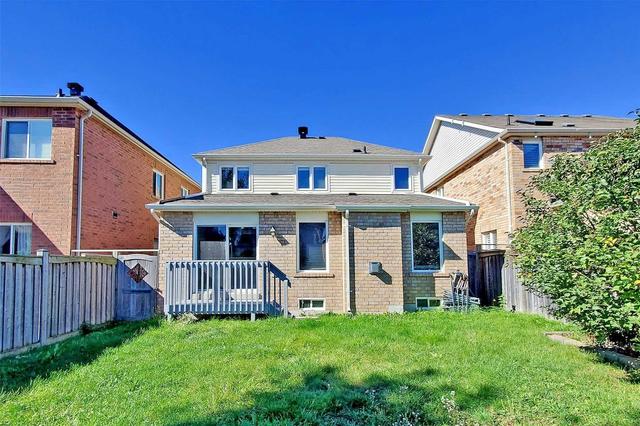 1569 Pennel Dr, House detached with 3 bedrooms, 3 bathrooms and 4 parking in Oshawa ON | Image 17