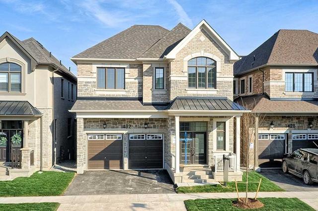 1432 Ford Strathy Cres, House detached with 4 bedrooms, 4 bathrooms and 4 parking in Oakville ON | Card Image