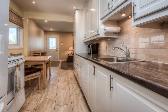86 Spadina Rd E, House detached with 2 bedrooms, 1 bathrooms and 3 parking in Kitchener ON | Image 10