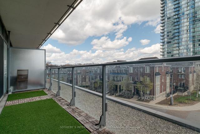 303 - 103 The Queensway, Condo with 1 bedrooms, 1 bathrooms and 1 parking in Toronto ON | Image 11