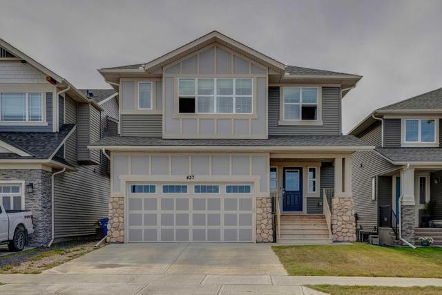 437 Kings Heights Drive Se, House detached with 3 bedrooms, 3 bathrooms and 4 parking in Airdrie AB | Image 1