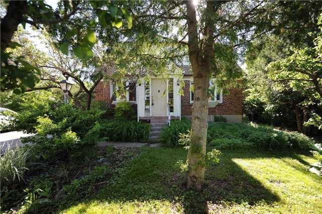 39 Grantbrook St, House detached with 2 bedrooms, 3 bathrooms and 4 parking in Toronto ON | Image 4