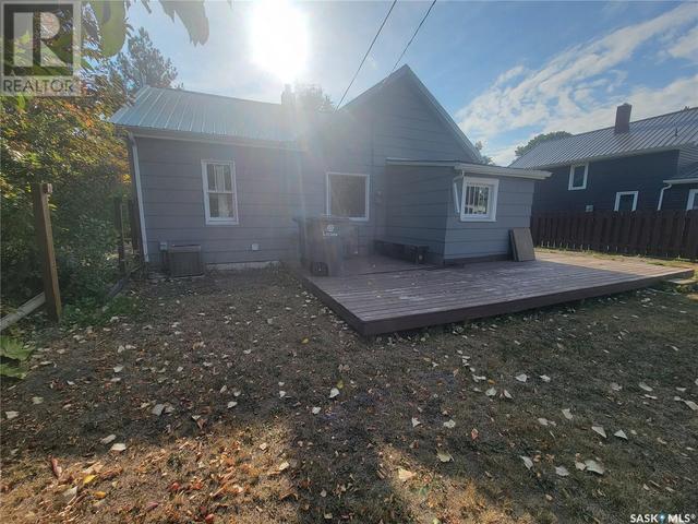 313 1st Street W, House detached with 2 bedrooms, 1 bathrooms and null parking in Wilkie SK | Image 17