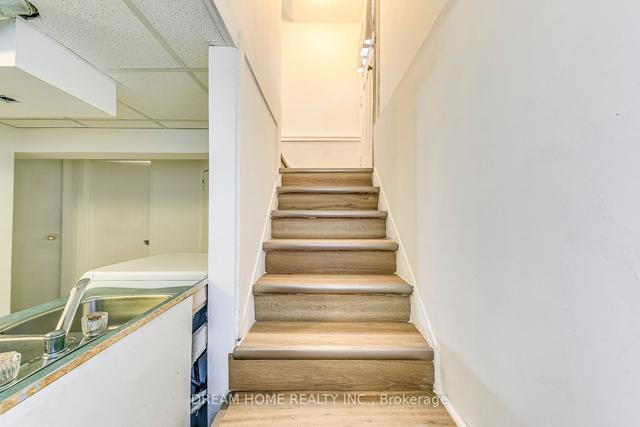 50 West 1st St, House detached with 3 bedrooms, 3 bathrooms and 4 parking in Hamilton ON | Image 9