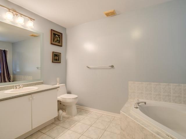 3 Haymer Dr, House attached with 3 bedrooms, 3 bathrooms and 3 parking in Vaughan ON | Image 13