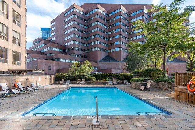 1201 - 100 Upper Madison Ave, Condo with 2 bedrooms, 2 bathrooms and 1 parking in Toronto ON | Image 20
