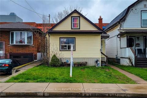 21 Frederick Ave, House detached with 2 bedrooms, 1 bathrooms and 0 parking in Hamilton ON | Card Image
