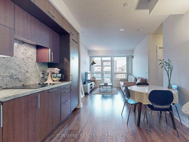 2122 - 5 Sheppard Ave E, Condo with 2 bedrooms, 2 bathrooms and 1 parking in Toronto ON | Image 5