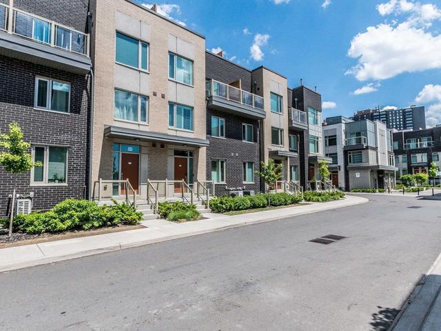 3 - 12 Applewood Lane, Townhouse with 3 bedrooms, 3 bathrooms and 1 parking in Toronto ON | Image 12