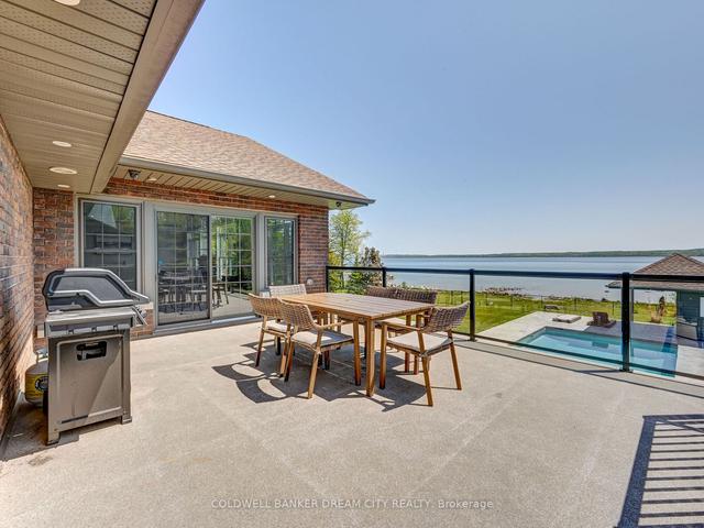 197 Balmy Beach Rd, House detached with 2 bedrooms, 4 bathrooms and 8 parking in Georgian Bluffs ON | Image 31