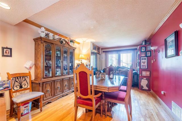 82 Braidwood Lake Rd, House detached with 4 bedrooms, 4 bathrooms and 6 parking in Brampton ON | Image 5