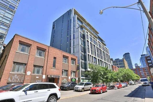 1004 - 32 Camden St, Condo with 1 bedrooms, 1 bathrooms and null parking in Toronto ON | Image 2
