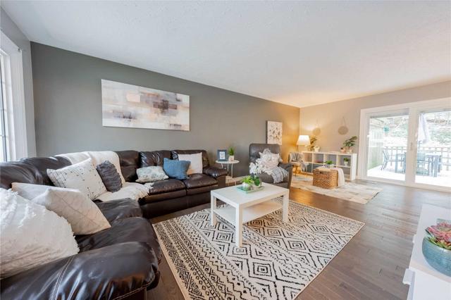 70 Berkley Cres, House detached with 3 bedrooms, 3 bathrooms and 5 parking in Norfolk County ON | Image 4