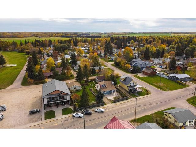 5035 50 Av, House detached with 2 bedrooms, 1 bathrooms and 8 parking in Alberta Beach AB | Image 51