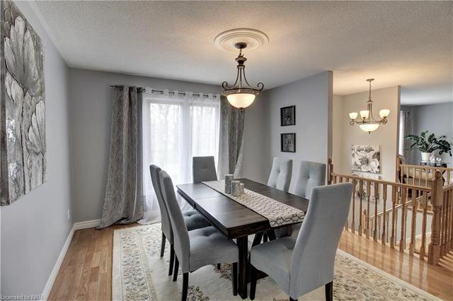 8169 Michael Street, House detached with 5 bedrooms, 2 bathrooms and null parking in Niagara Falls ON | Image 6