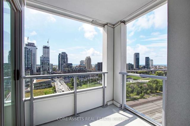1404w - 27 Bathurst St, Condo with 2 bedrooms, 2 bathrooms and 1 parking in Toronto ON | Image 10