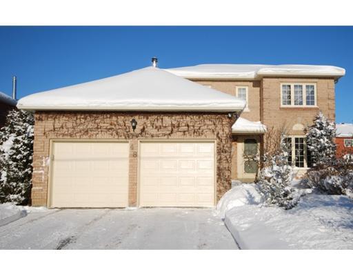 48 Livingstone St W, House detached with 3 bedrooms, 3 bathrooms and null parking in Barrie ON | Image 1
