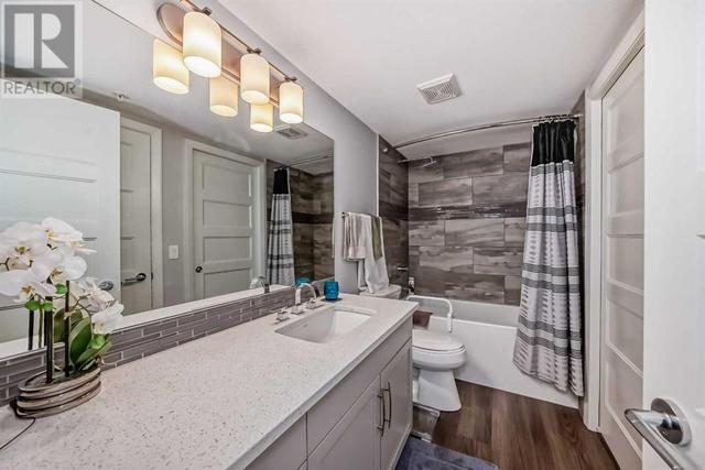 2202, - 10 Market Boulevard Se, Condo with 2 bedrooms, 2 bathrooms and 1 parking in Airdrie AB | Image 24