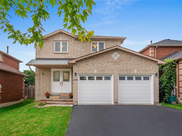 226 Nathan Cres, House detached with 3 bedrooms, 2 bathrooms and 6 parking in Barrie ON | Image 1