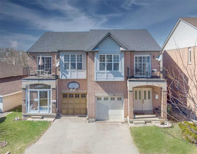 162b Crocus Dr, House semidetached with 3 bedrooms, 4 bathrooms and 3 parking in Toronto ON | Image 1