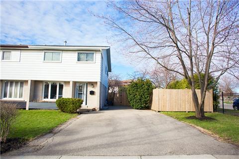 3655 Ellengale Dr, House semidetached with 4 bedrooms, 3 bathrooms and 6 parking in Mississauga ON | Image 1