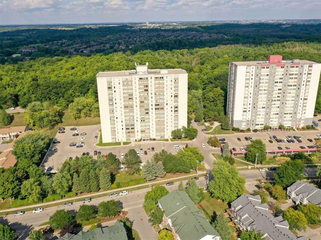 1610 - 35 Green Valley Dr, Condo with 2 bedrooms, 2 bathrooms and 1 parking in Kitchener ON | Image 35