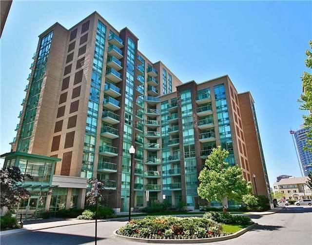 Lph 3 - 7 Michael Power Pl, Condo with 2 bedrooms, 2 bathrooms and 1 parking in Toronto ON | Image 1