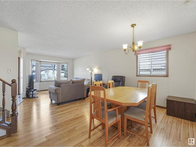 9311 168 Av Nw, House detached with 4 bedrooms, 2 bathrooms and 2 parking in Edmonton AB | Image 9