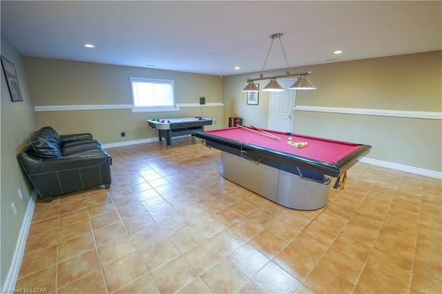 8698 Parkhouse Drive, House detached with 3 bedrooms, 3 bathrooms and 4 parking in Strathroy Caradoc ON | Image 11