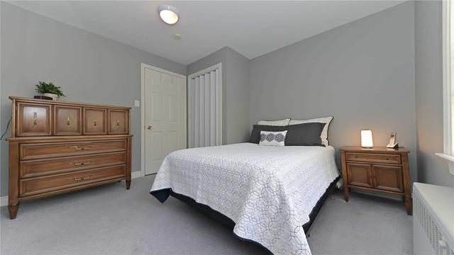 14 Murray St, House detached with 4 bedrooms, 3 bathrooms and 8 parking in Brampton ON | Image 9