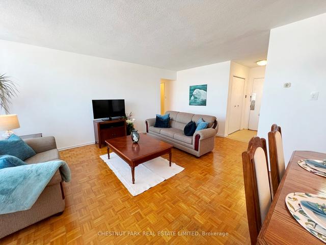 1002 - 551 The West Mall, Condo with 2 bedrooms, 1 bathrooms and 1 parking in Toronto ON | Image 4