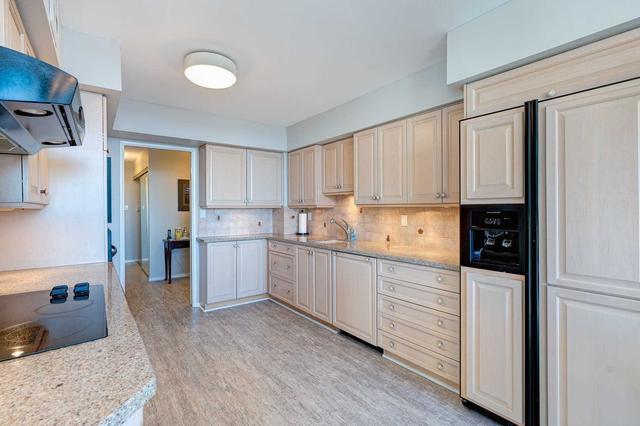 820 - 25 Austin Dr, Condo with 2 bedrooms, 2 bathrooms and 1 parking in Markham ON | Image 11
