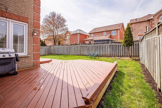 6 Troutbeck Cres, House detached with 4 bedrooms, 4 bathrooms and 6 parking in Brampton ON | Image 35